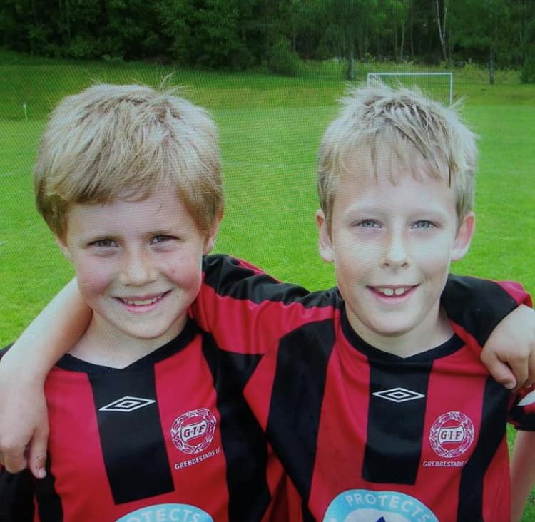 Oscar Landgren och Victor Edvardsson från Grebbestad IF som barn